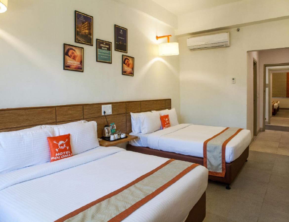 Max Hotels Аллахабад Экстерьер фото